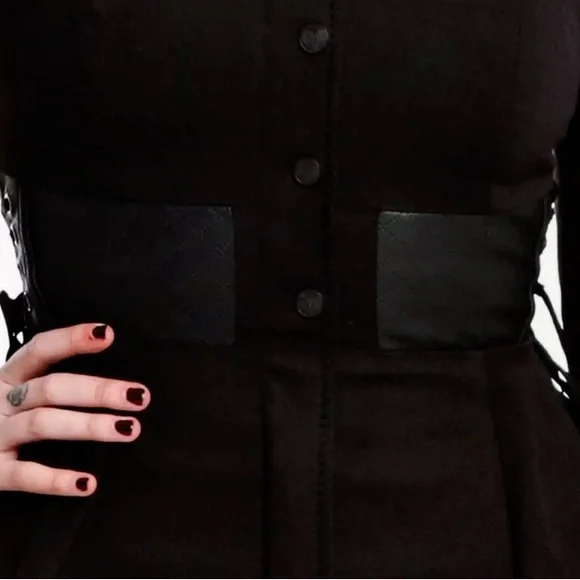 Hot Topic Alice Through The Looking Glass trench coat, no flaws, worn once - Picture 4 of 10